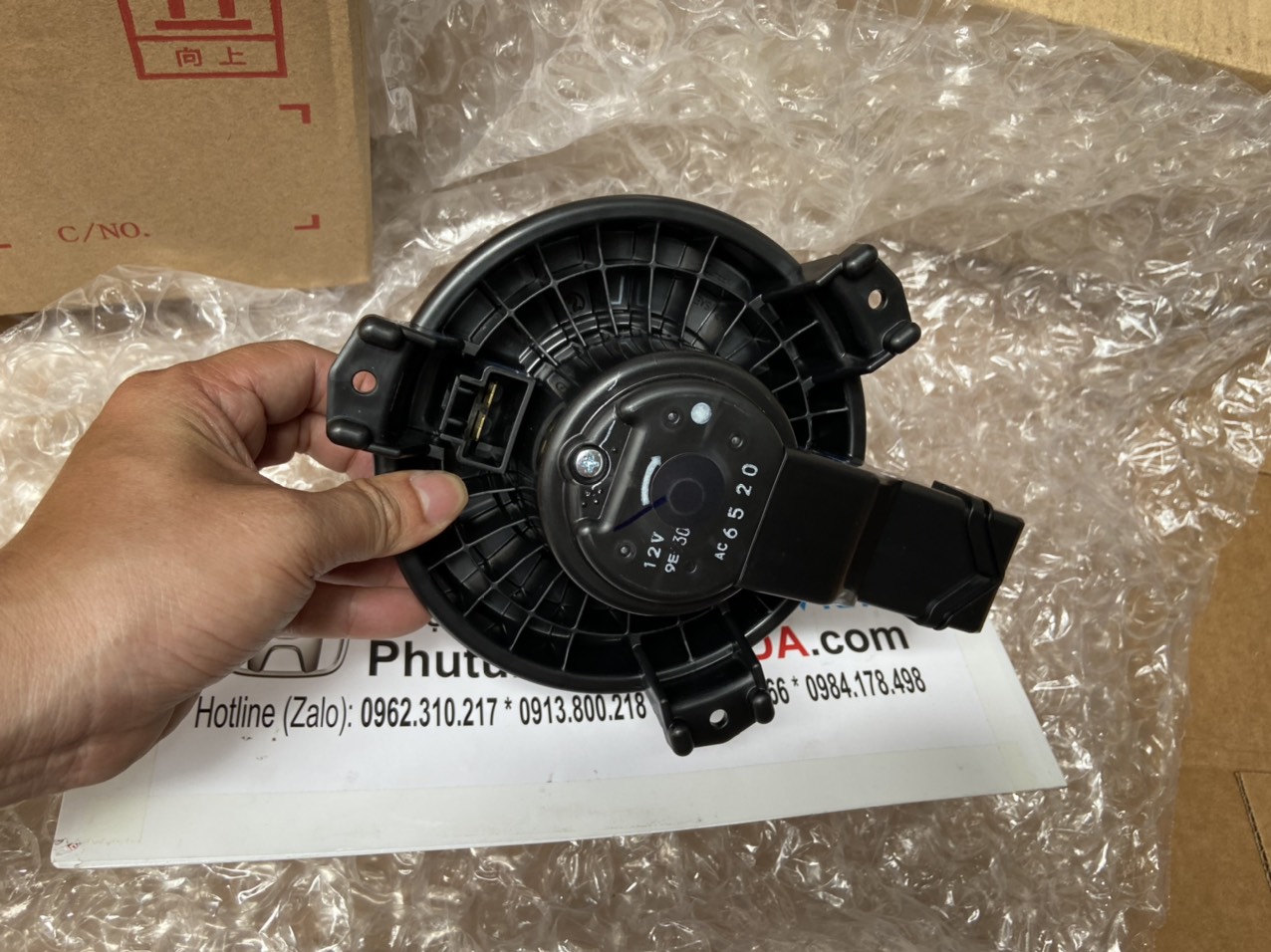 Mô tơ và cánh quạt lồng sóc trong táp lô xe Honda CRV 2018-2023